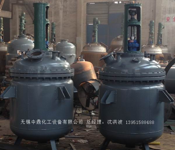 蒸汽加熱反應(yīng)釜、導(dǎo)熱油循環(huán)加熱反應(yīng)釜 